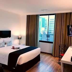 El Polo Apart Hotel & Suites